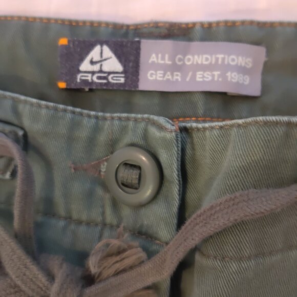 Vtg ACG Cargo Pants - Picture 2 of 4